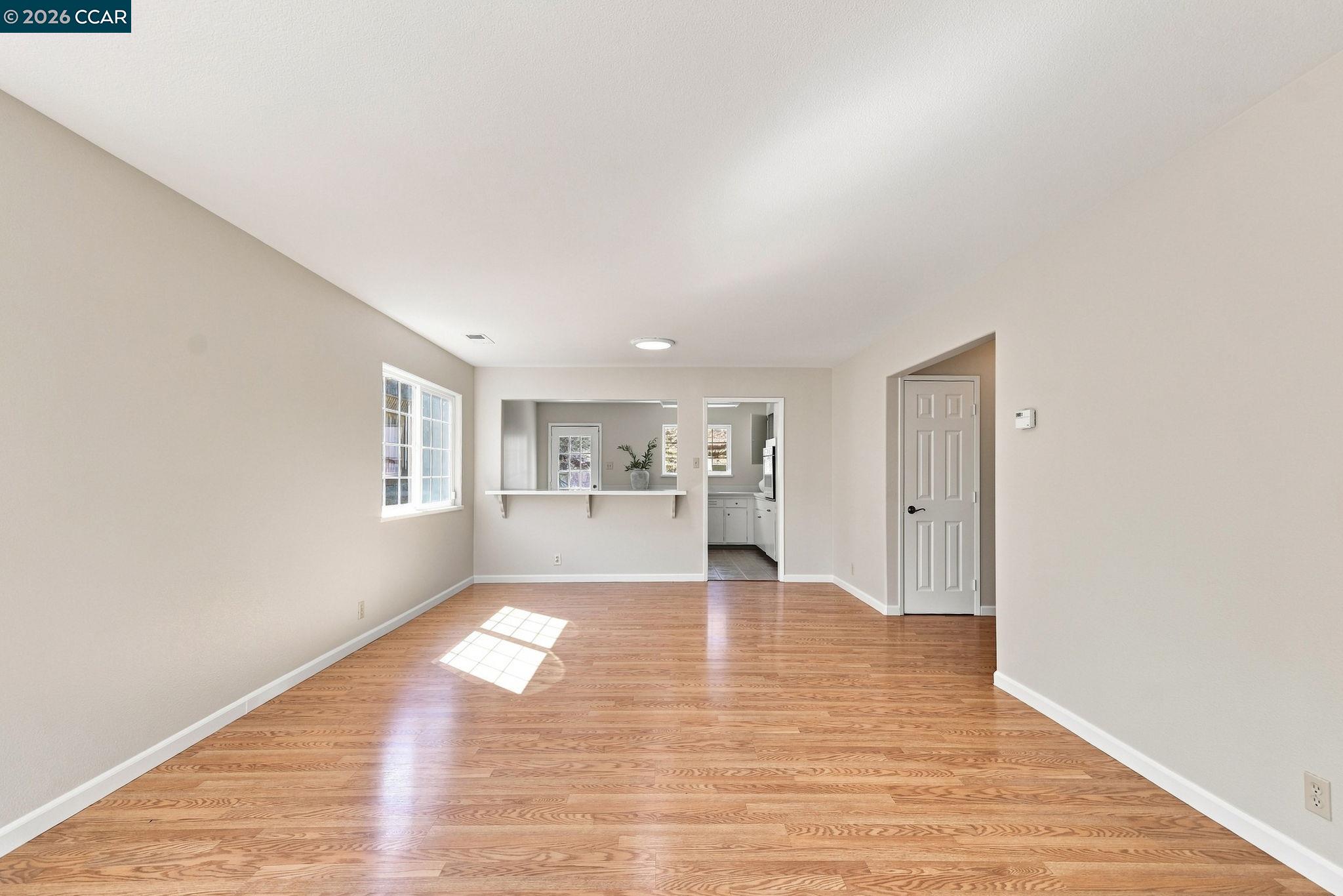 2358 Galway Road San Pablo, CA 94806 - Photo 5 of 33 Gallery Image 5