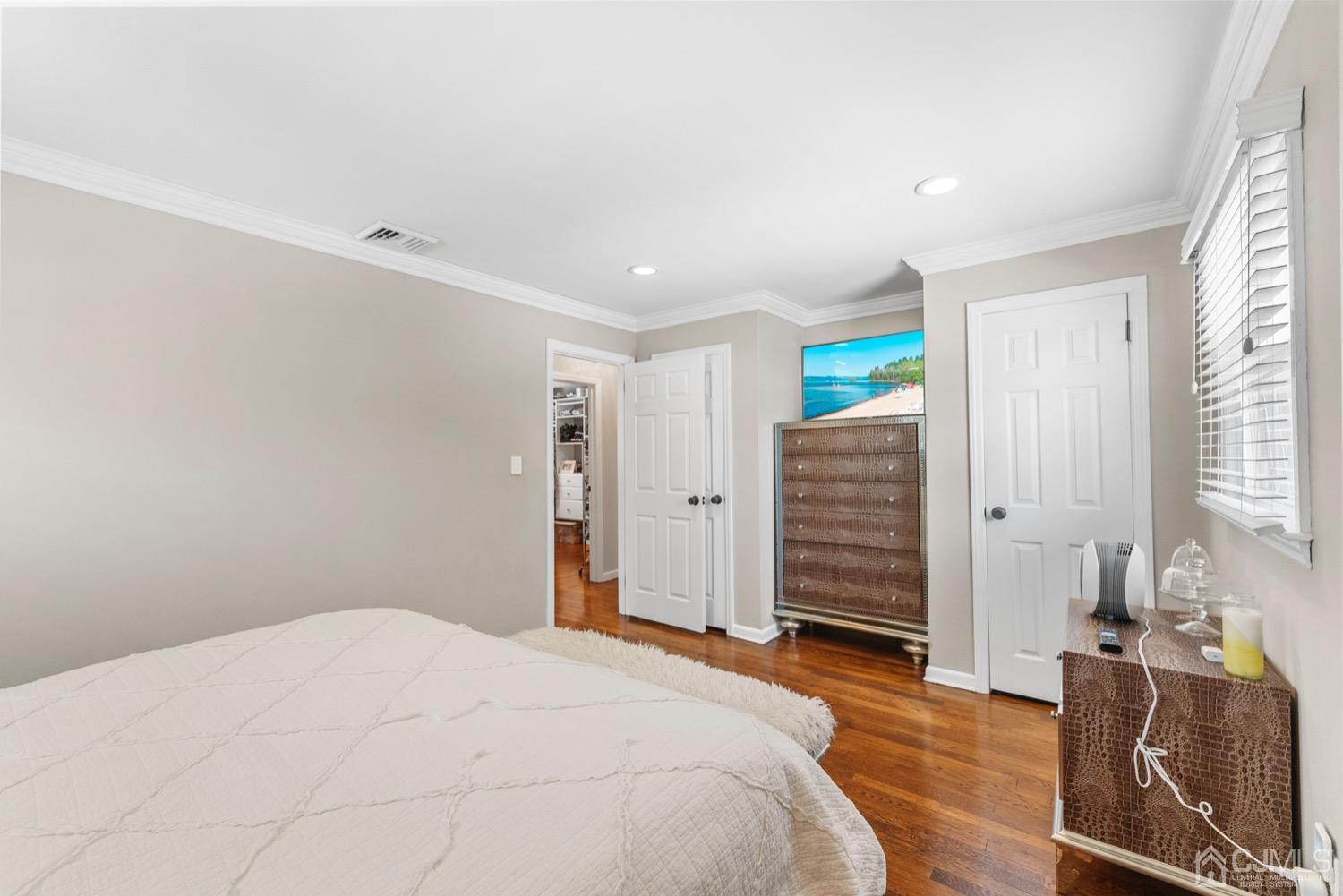 33 Runnymede Road Clark, NJ 07066 - Photo 12 of 20 Gallery Image 12