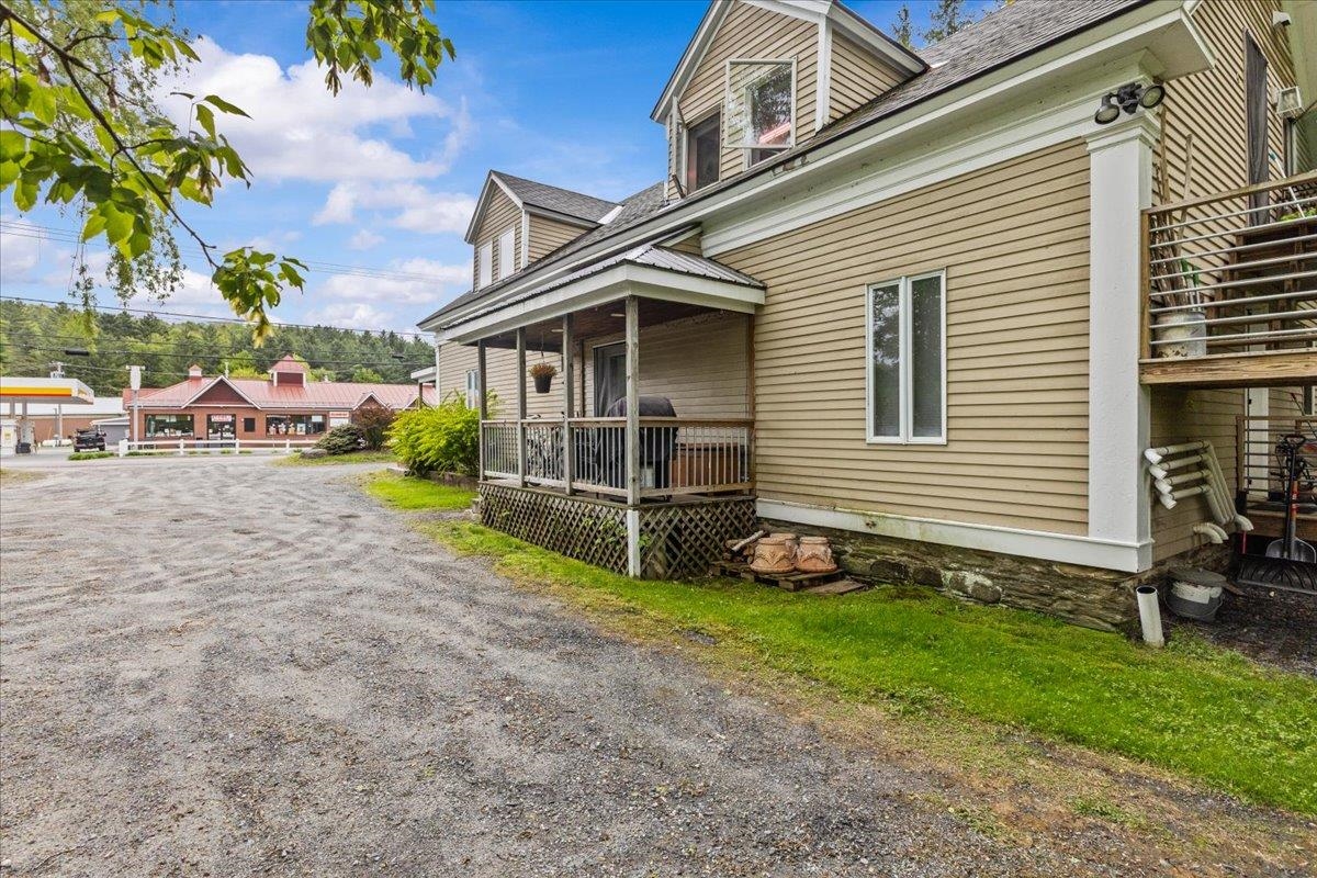 908 South Main Street Stowe, VT 05672 - Photo 4 of 28