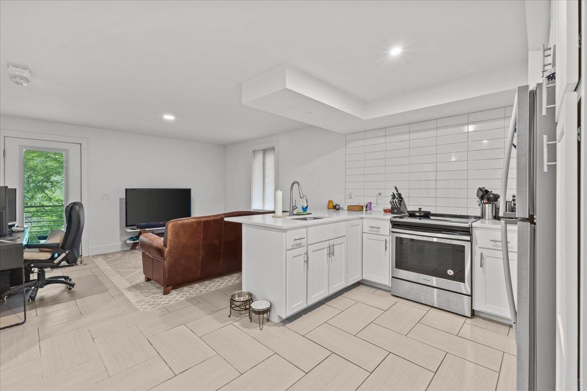 908 South Main Street Stowe, VT 05672 - Photo 7 of 28