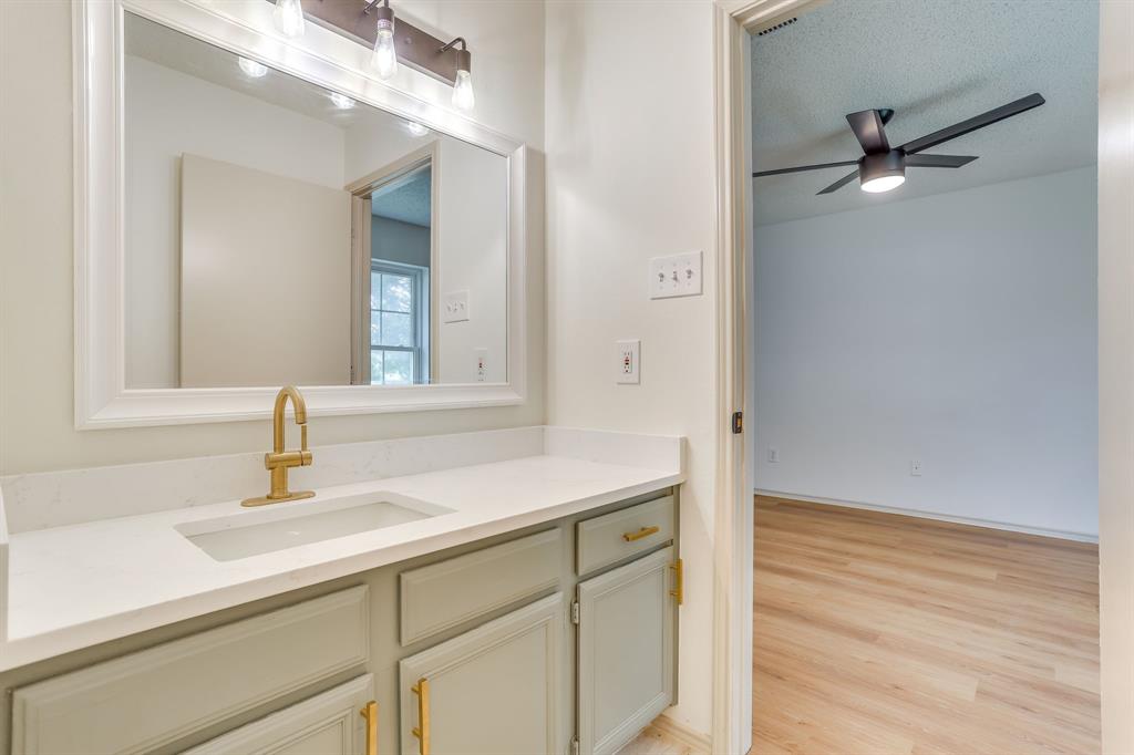912 Blue Ridge Drive Burleson, TX 76028 - Photo 18 of 32