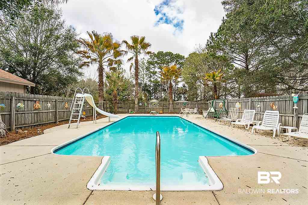 19891 Chestnut Drive Foley, AL 36535 - Photo 16 of 23 Pool w Slide & Diving Bd