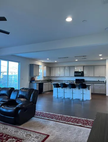 $575,000 | 4542 North Casey Avenue, Fresno, CA 93723