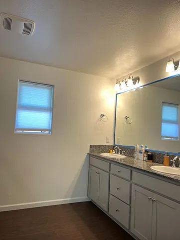 $575,000 | 4542 North Casey Avenue, Fresno, CA 93723