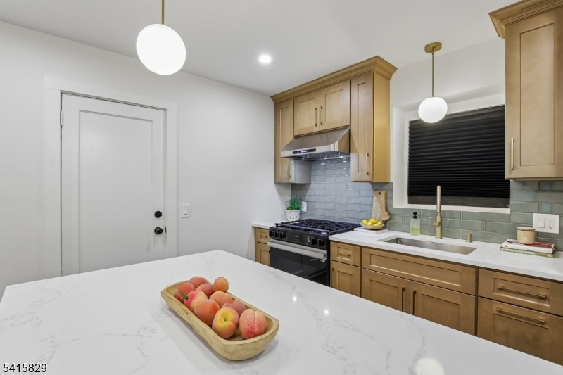 630 Ridgewood Road Maplewood, NJ 07040 - Photo 20 of 41 Gallery Image 20