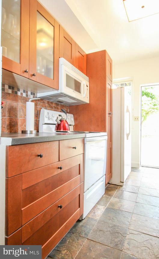 1622 D Street Southeast Washington, DC 20003 - Photo 4 of 12 Kitchen