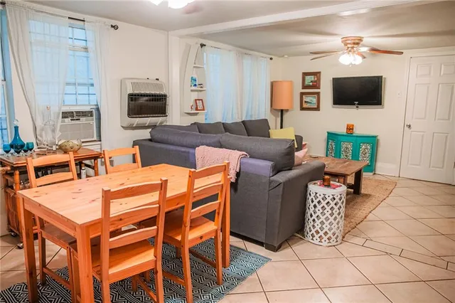 $2,150 | 1933 Bayou Road, New Orleans, LA 70116