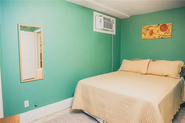 $2,150 | 1933 Bayou Road, New Orleans, LA 70116