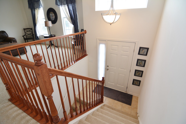 1005 Alberta Road Elgin, IL 60124 - Photo 2 of 19