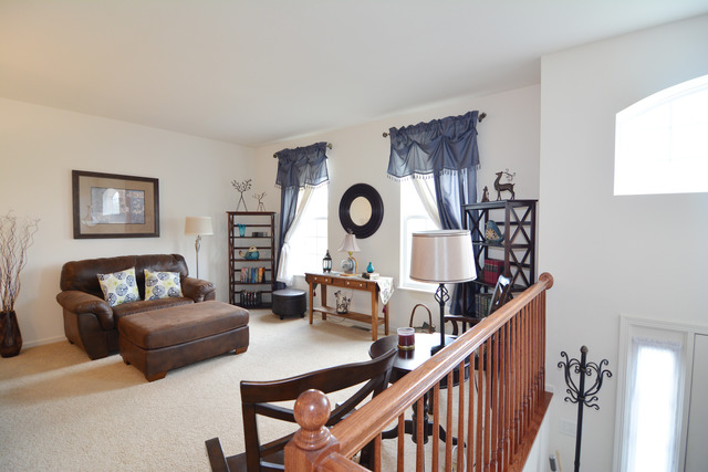 1005 Alberta Road Elgin, IL 60124 - Photo 3 of 19