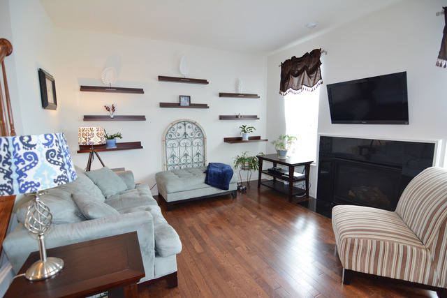 1005 Alberta Road Elgin, IL 60124 - Photo 9 of 19