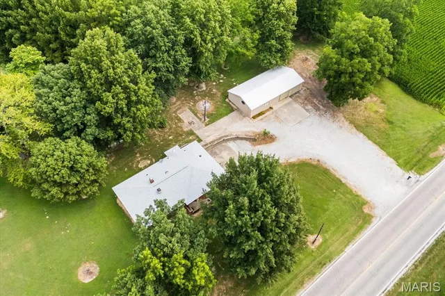 $360,000 | 8345 Highway 143, Edwardsville, IL 62025