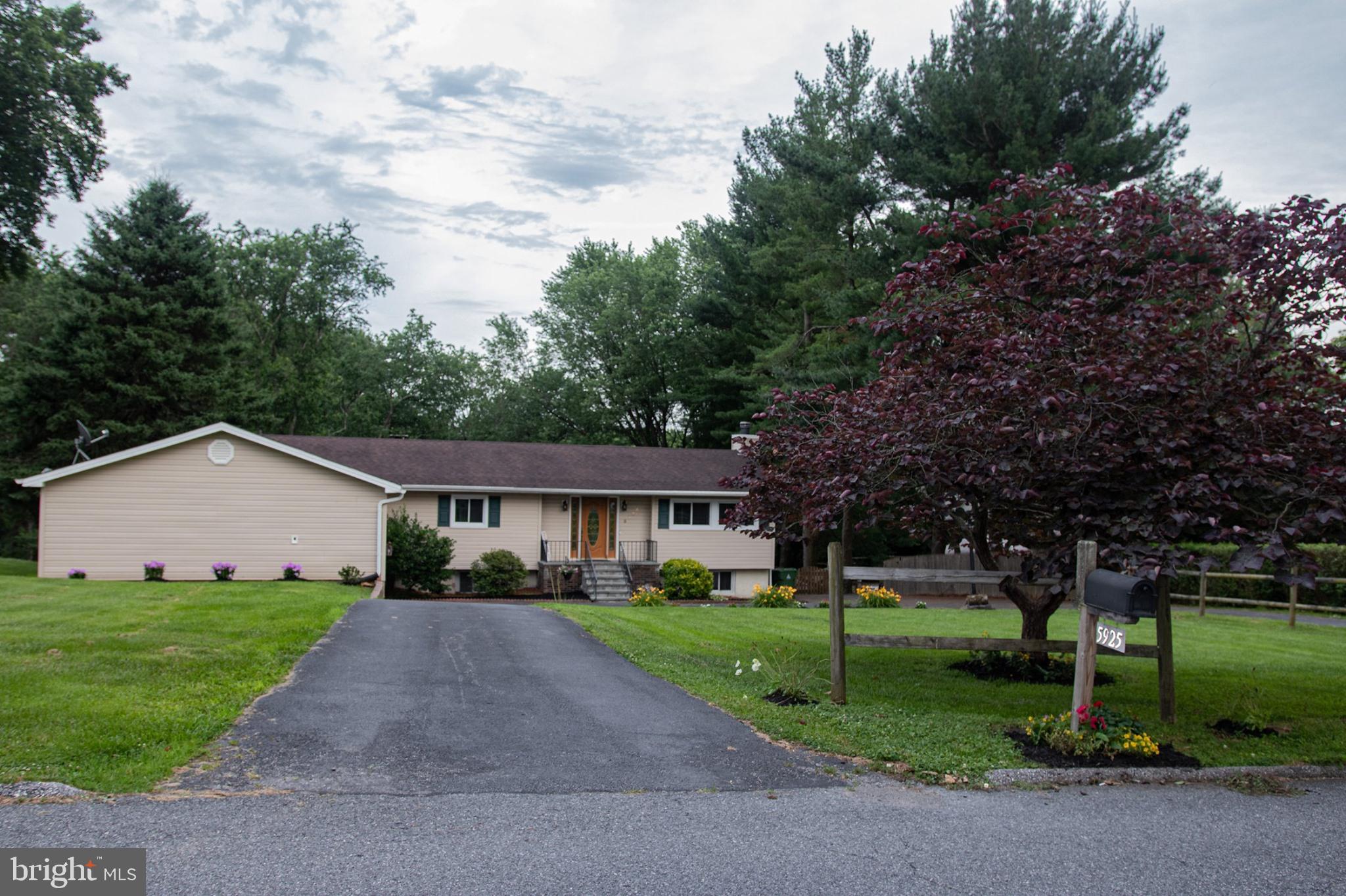 5925 Snowdens Run Road Sykesville, MD 21784 - Photo 4 of 73 Gallery Image 4