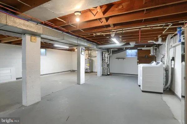 a view of utility room