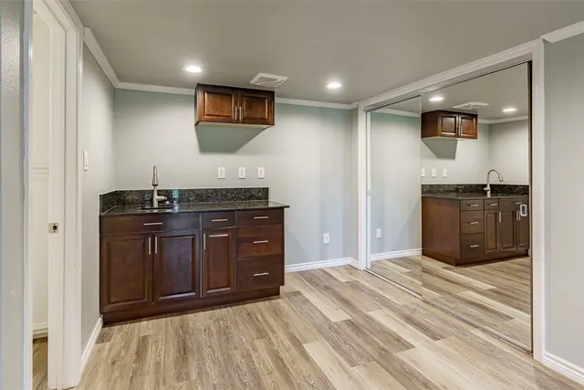 $5,500 | 8810 Mountain Path Circle, Austin, TX 78759