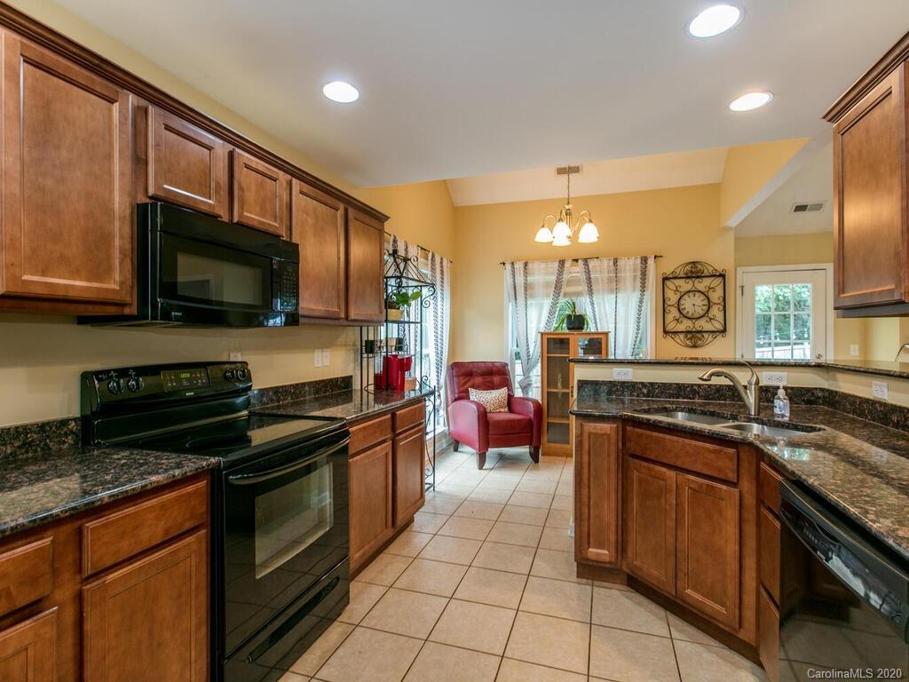 31 Wayward Path Candler, NC 28715 - Photo 14 of 26 Gallery Image 14