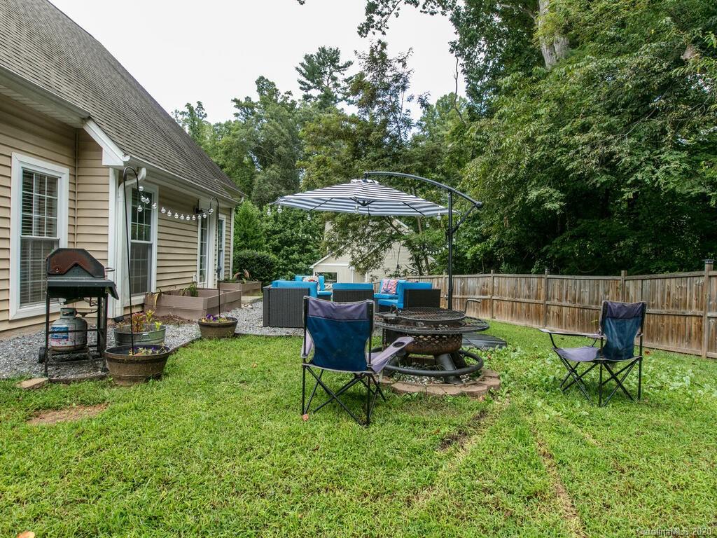 31 Wayward Path Candler, NC 28715 - Photo 5 of 26 Gallery Image 5