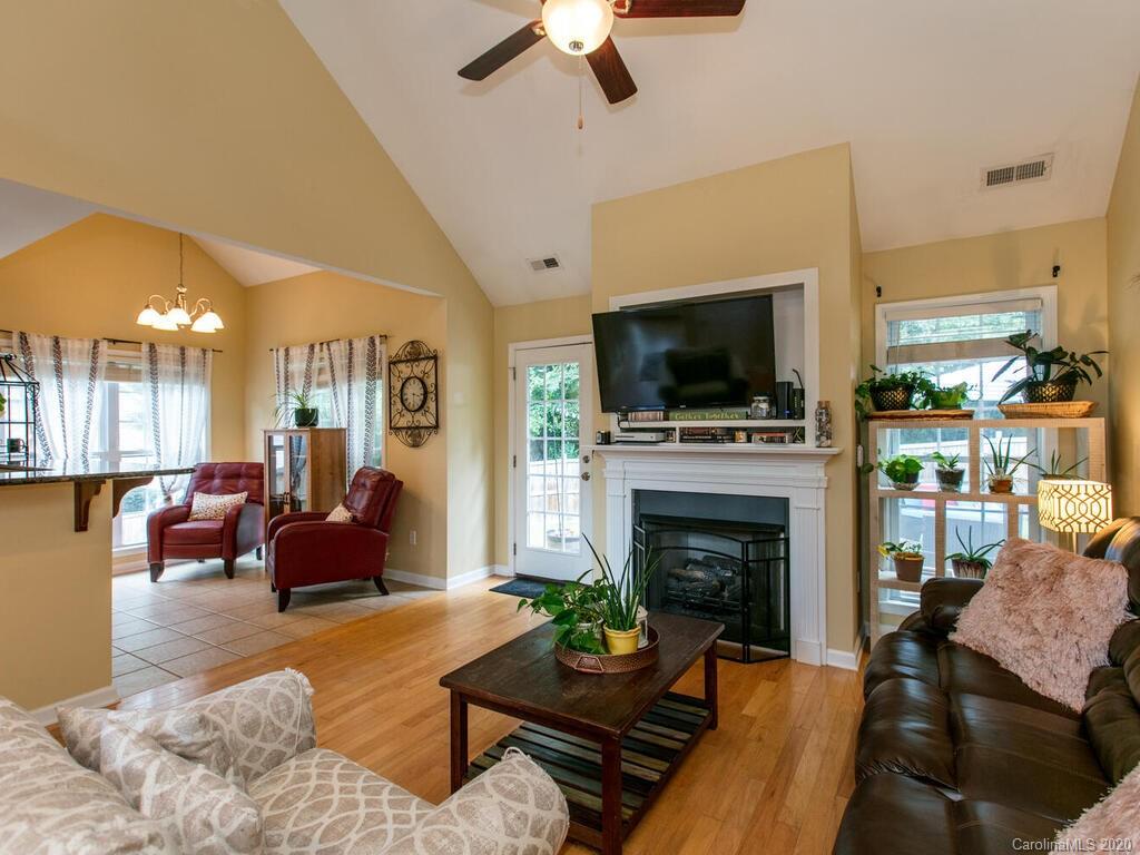 31 Wayward Path Candler, NC 28715 - Photo 8 of 26 Gallery Image 8