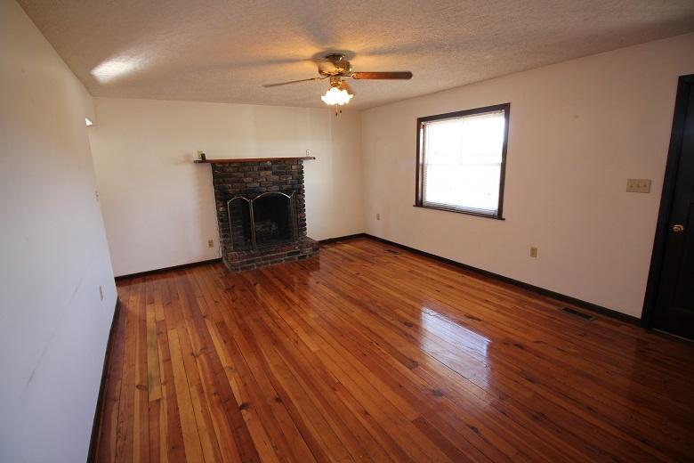 212 Old Bridge Road Townsend, TN 37882 - Photo 12 of 16 IMG_2105