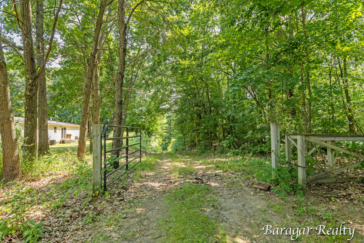 1540 West Ridge Road Newaygo, MI 49337 - Photo 26 of 33 IMG_1029