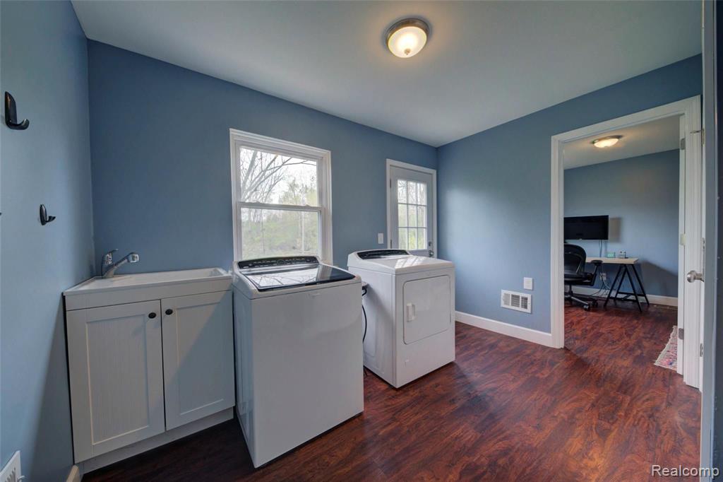 4386 Beach Road Troy, MI 48098 - Photo 46 of 56