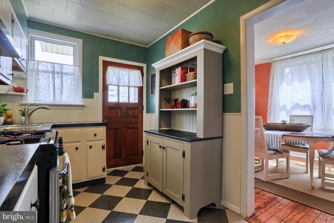 329 Ruby Street Lancaster, PA 17603 - Photo 14 of 30 Gallery Image 14
