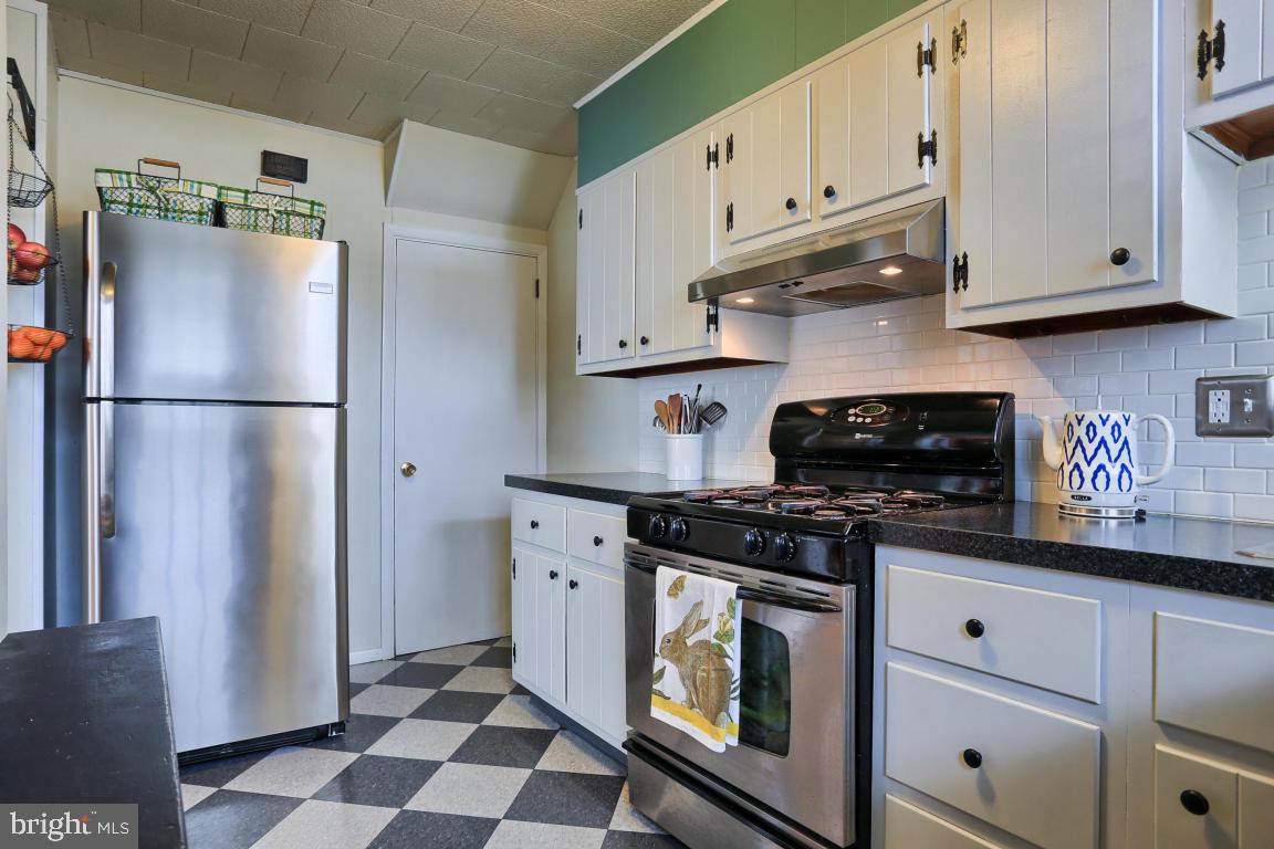 329 Ruby Street Lancaster, PA 17603 - Photo 16 of 30 Gallery Image 16