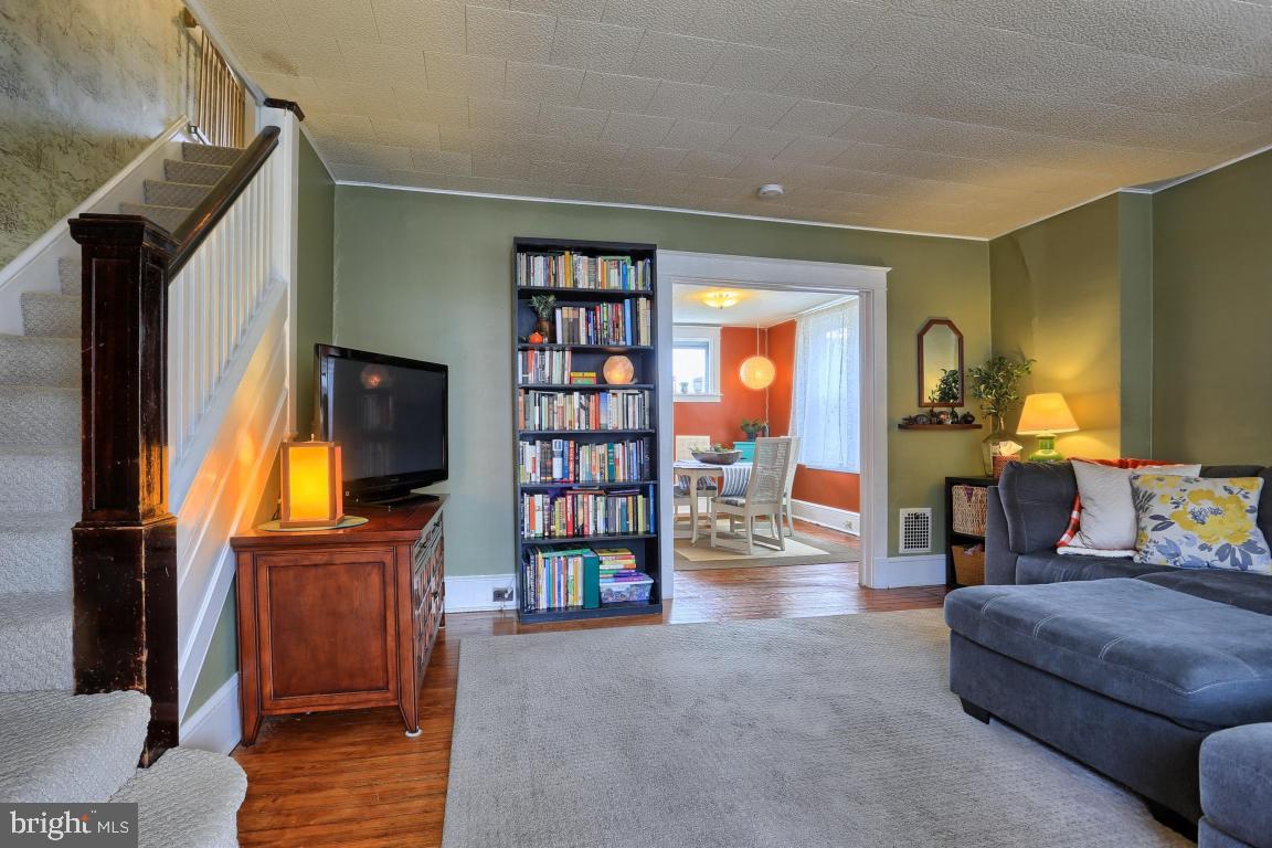 329 Ruby Street Lancaster, PA 17603 - Photo 3 of 30 Gallery Image 3