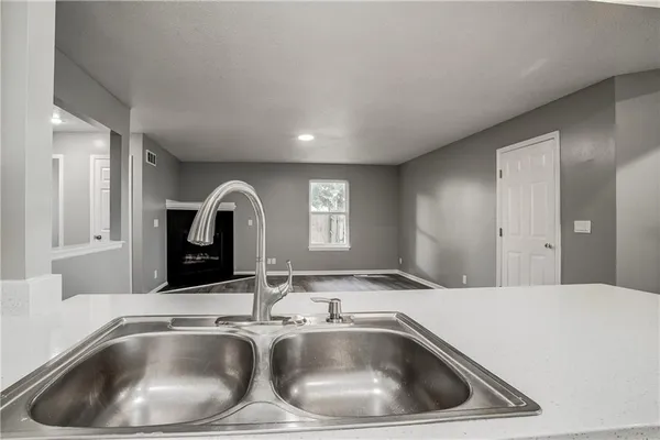 $227,500 | 8531 Vassar Avenue, Raytown, MO 64138