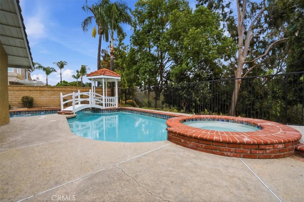 1826 Cardiff Road San Dimas, CA 91773 - Photo 4 of 68