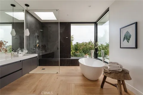 $3,795,000 | 7200 Kentwood Avenue, Los Angeles, CA 90045