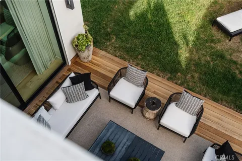 $3,795,000 | 7200 Kentwood Avenue, Los Angeles, CA 90045