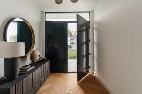 $3,795,000 | 7200 Kentwood Avenue, Los Angeles, CA 90045