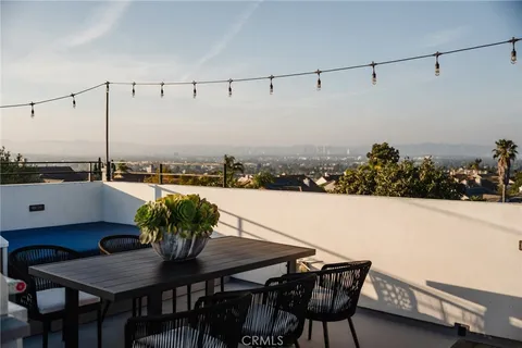 $3,795,000 | 7200 Kentwood Avenue, Los Angeles, CA 90045