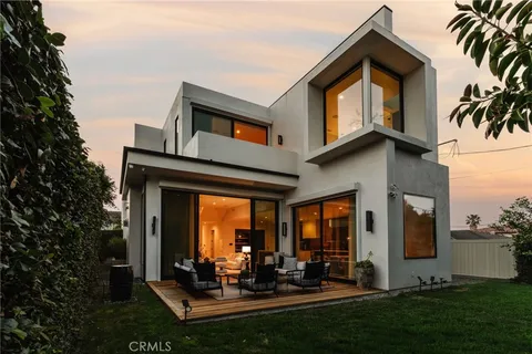 $3,795,000 | 7200 Kentwood Avenue, Los Angeles, CA 90045