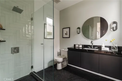 $3,795,000 | 7200 Kentwood Avenue, Los Angeles, CA 90045