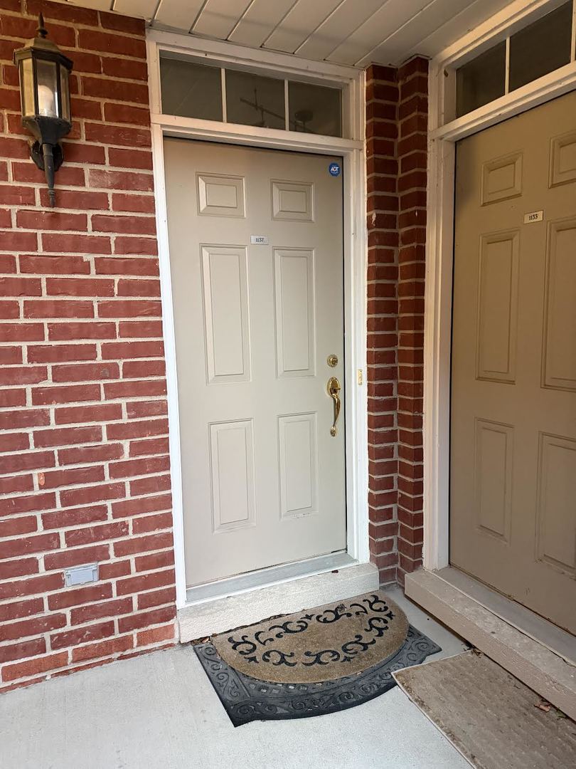 1137 Brent Road Northbrook, IL 60062 - Photo 3 of 25 a view of a door of the house