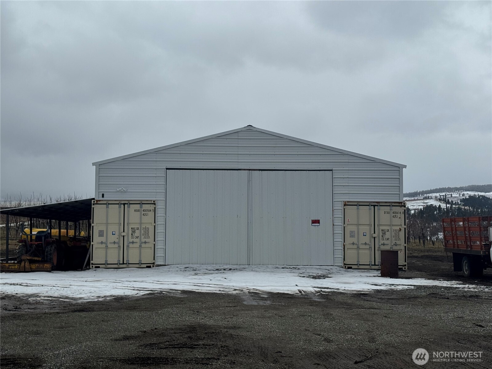 4105 Jim Smith Road Wenatchee, WA 98801 - Photo 2 of 9 a front view of a house