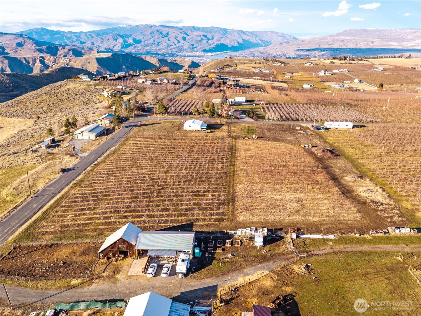 4105 Jim Smith Road Wenatchee, WA 98801 - Photo 6 of 9 a view of city with ocean