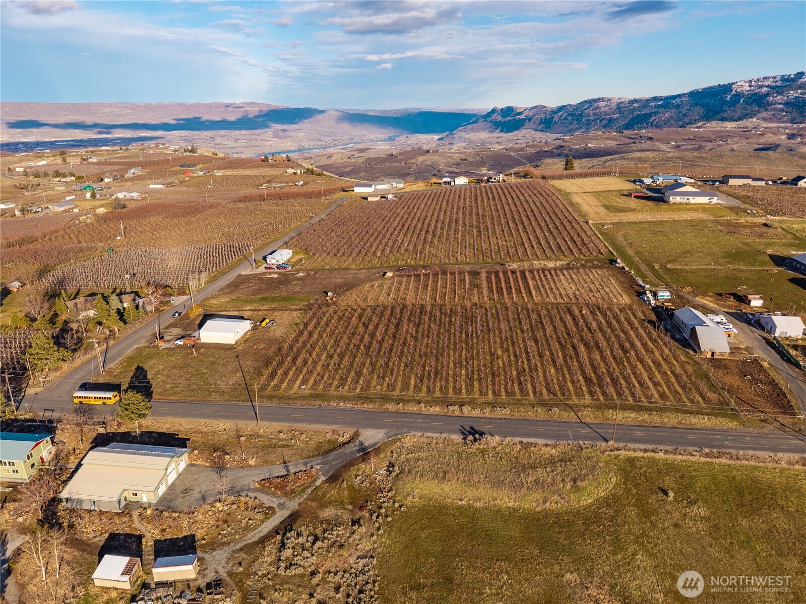4105 Jim Smith Road Wenatchee, WA 98801 - Photo 7 of 9 a view of city with ocean