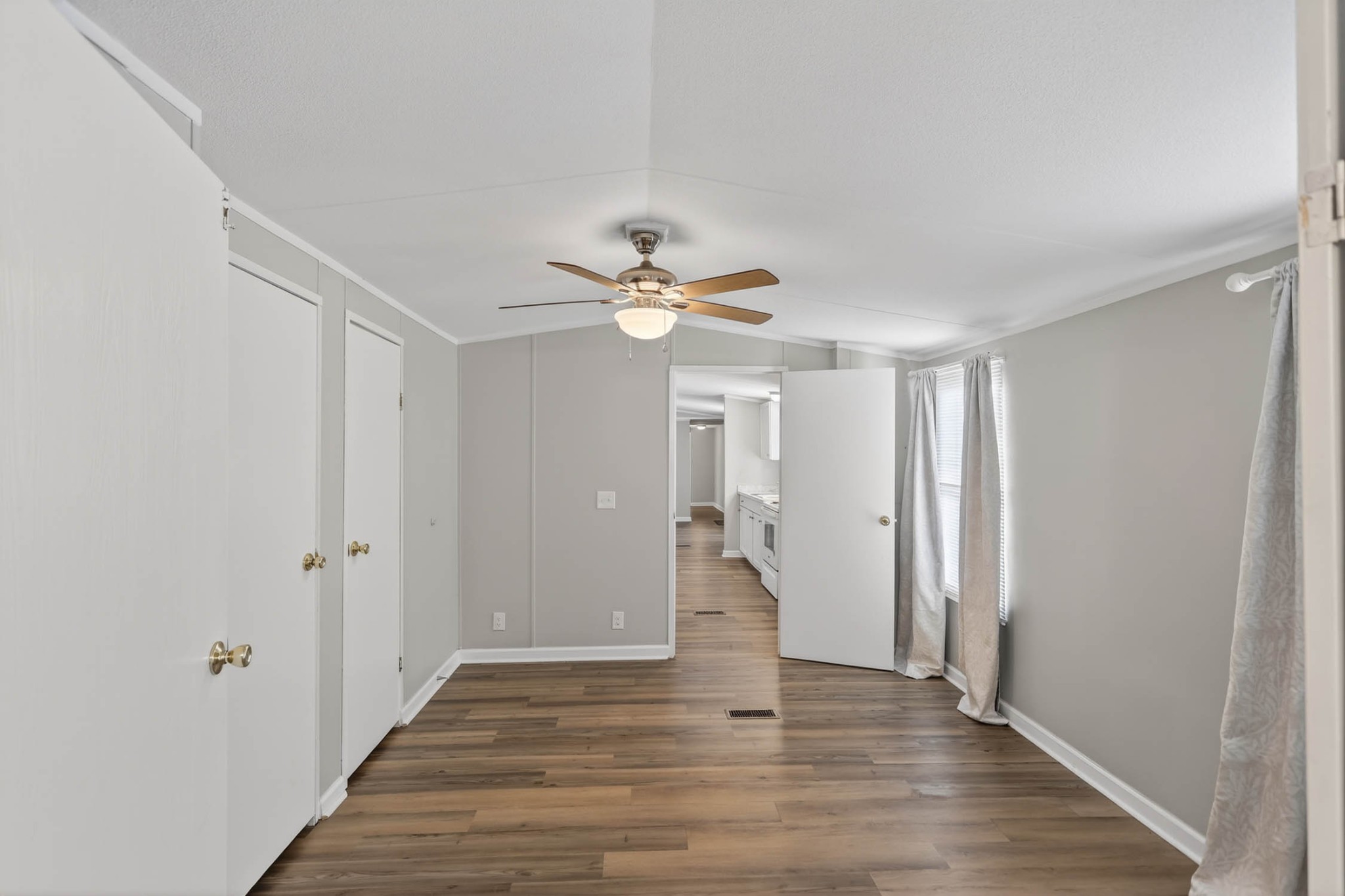 4337 Woodrow Wilson Road White House, TN 37188 - Photo 21 of 28 a view of a livingroom with wooden floor