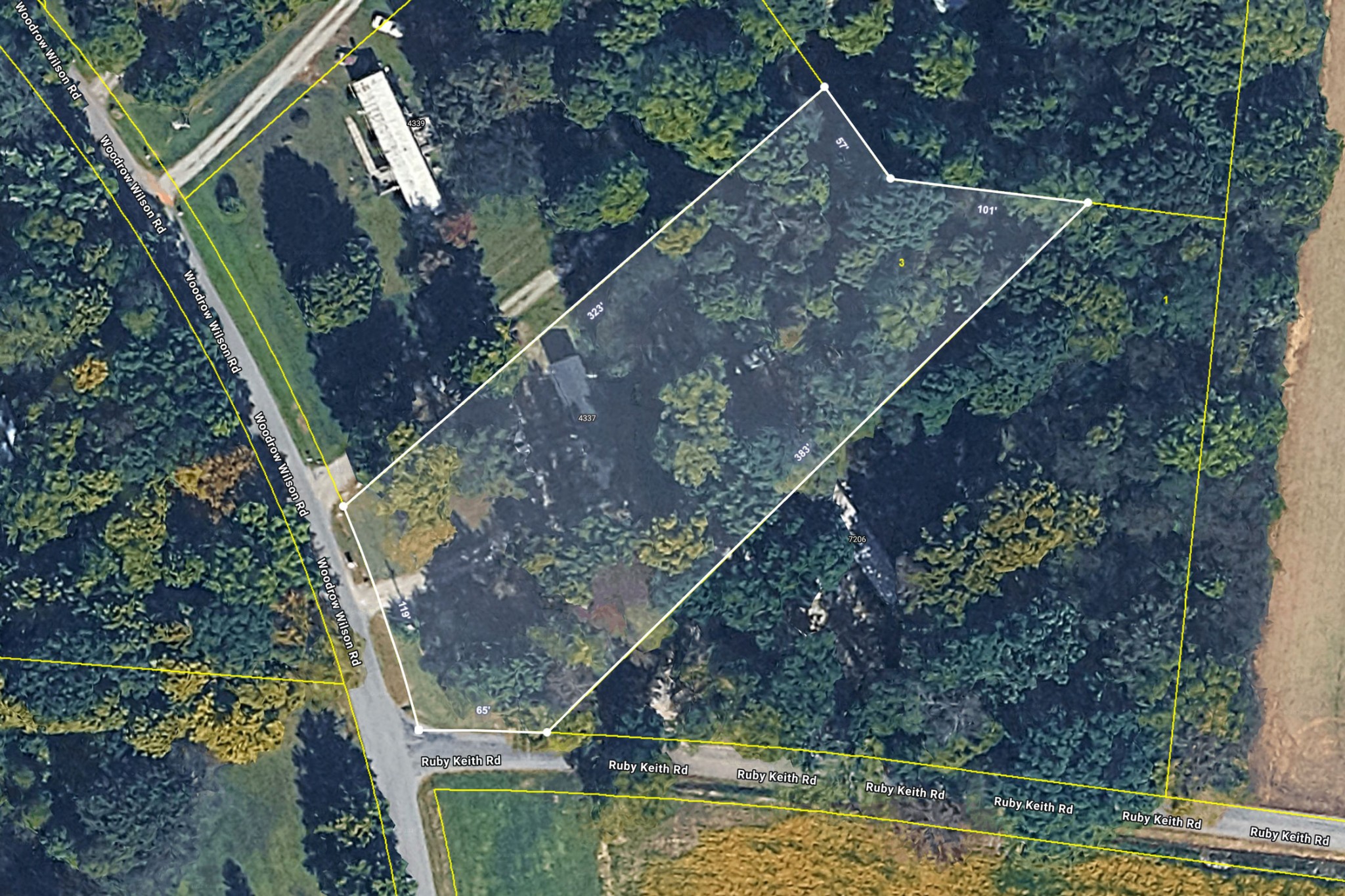 4337 Woodrow Wilson Road White House, TN 37188 - Photo 27 of 28 a aerial view of a house with a yard