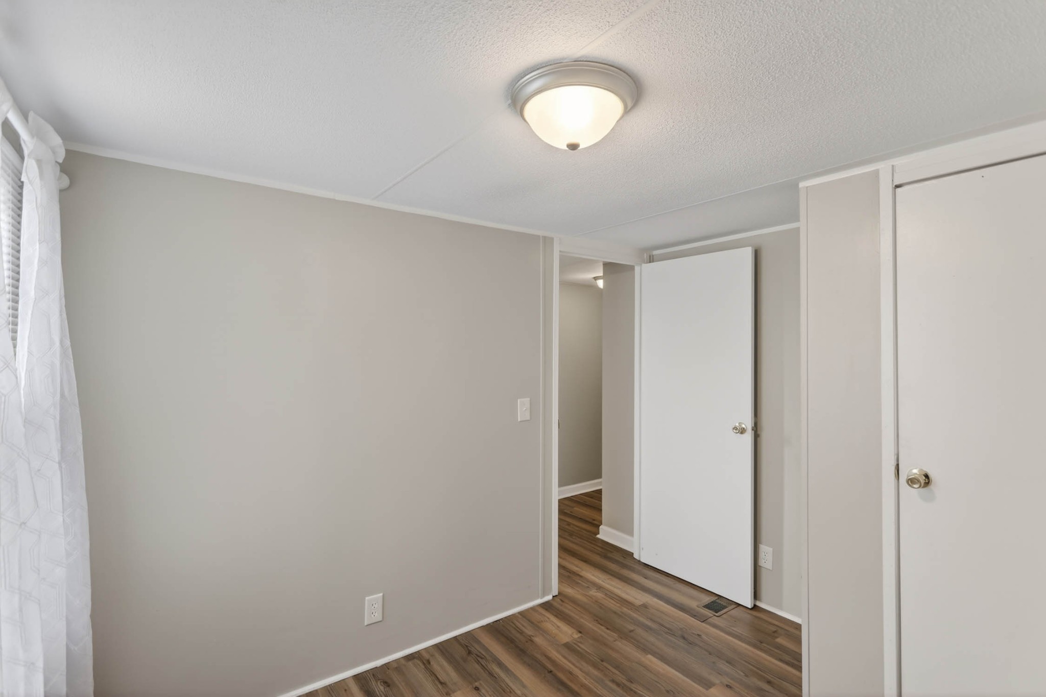 4337 Woodrow Wilson Road White House, TN 37188 - Photo 7 of 28 a view of a room with wooden floor