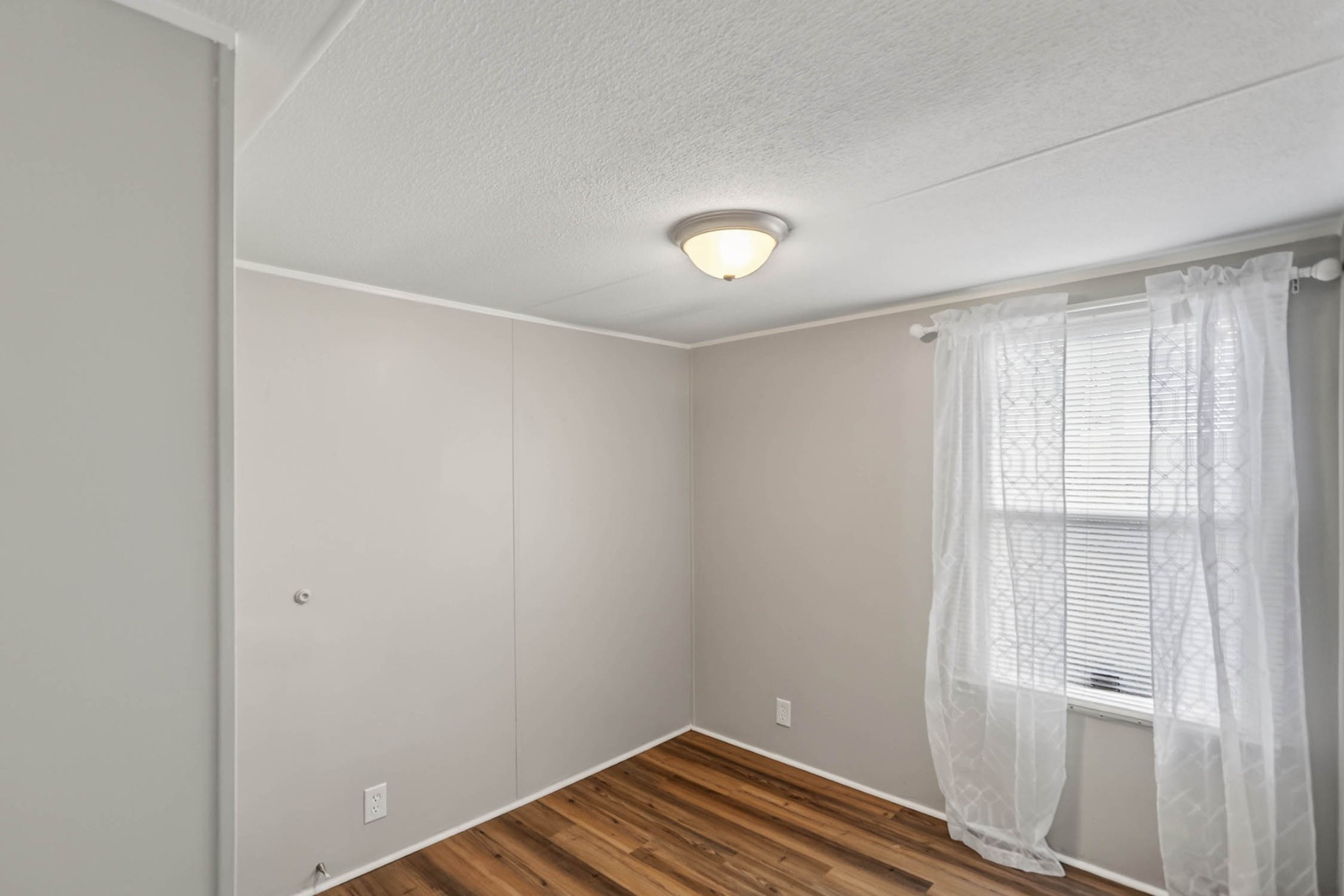 4337 Woodrow Wilson Road White House, TN 37188 - Photo 8 of 28 a view of an empty room