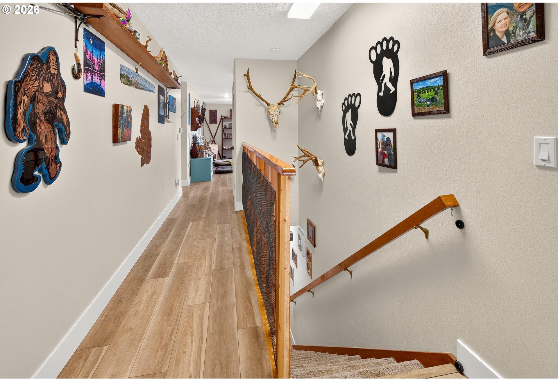 12345 Southwest Spring Hill Road Gaston, OR 97119 - Photo 30 of 47 Hallway