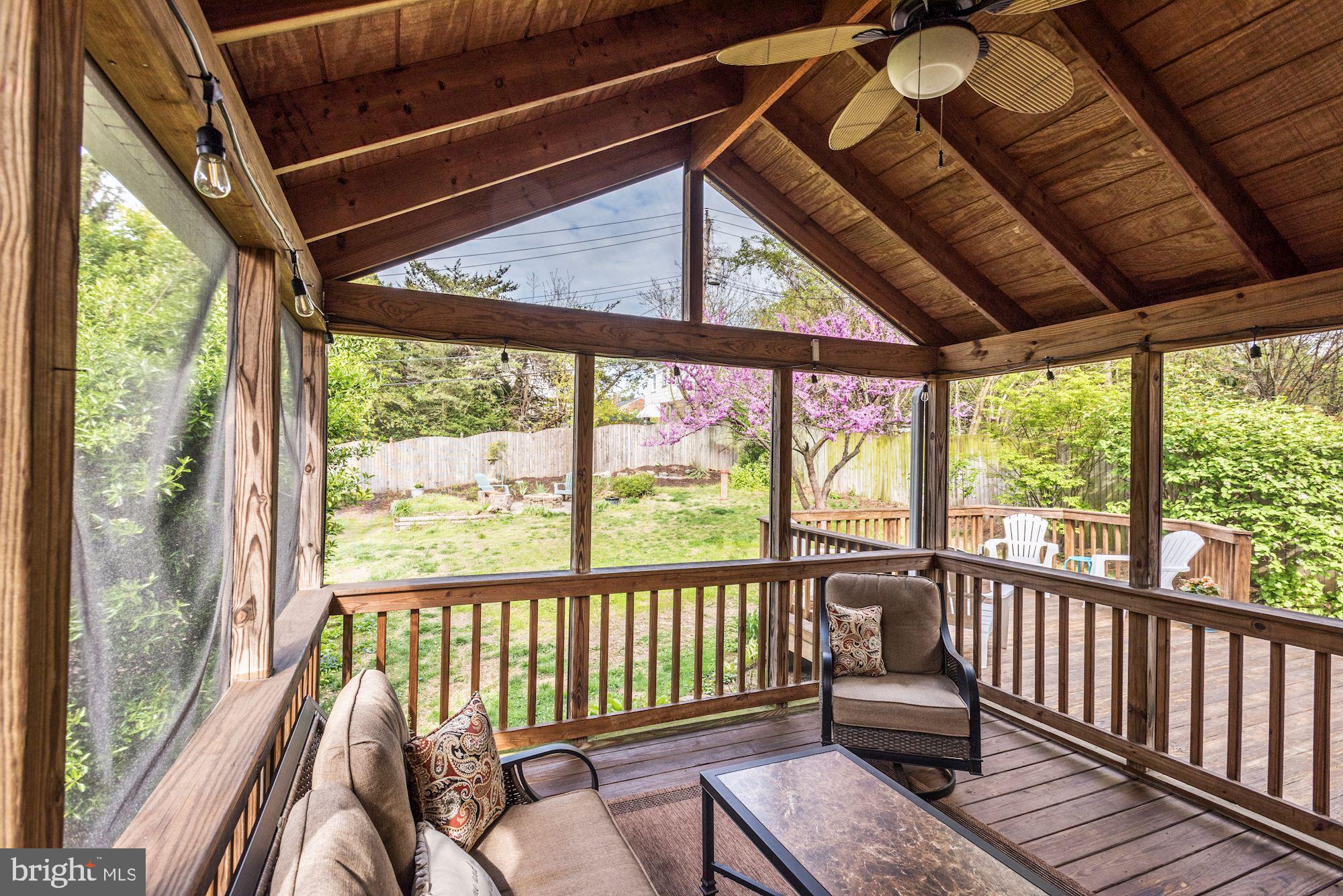 3214 Beverly Road Baltimore, MD 21214 - Photo 22 of 32 Screened Porch
