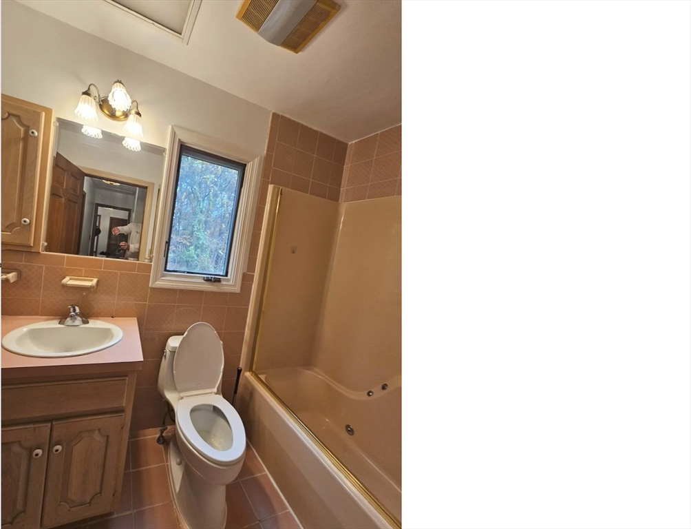 156 Brigham Hill Road Grafton, MA 01536 - Photo 10 of 15