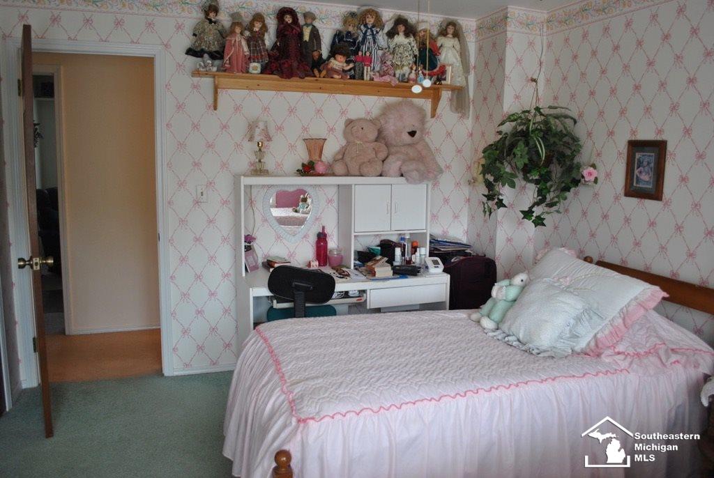 2192 East Hurd Road Monroe, MI 48162 - Photo 30 of 59 31360688-29.JPG