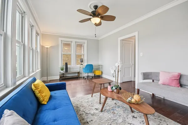 $475,000 | 2928 North Rutherford Avenue, Chicago, IL 60634