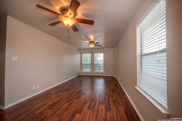 $1,895 | 518 Reba, Converse, TX 78109